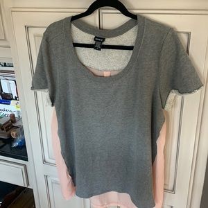 Gray and pink Torrid short sleeve shirt worn a couple of times size 0